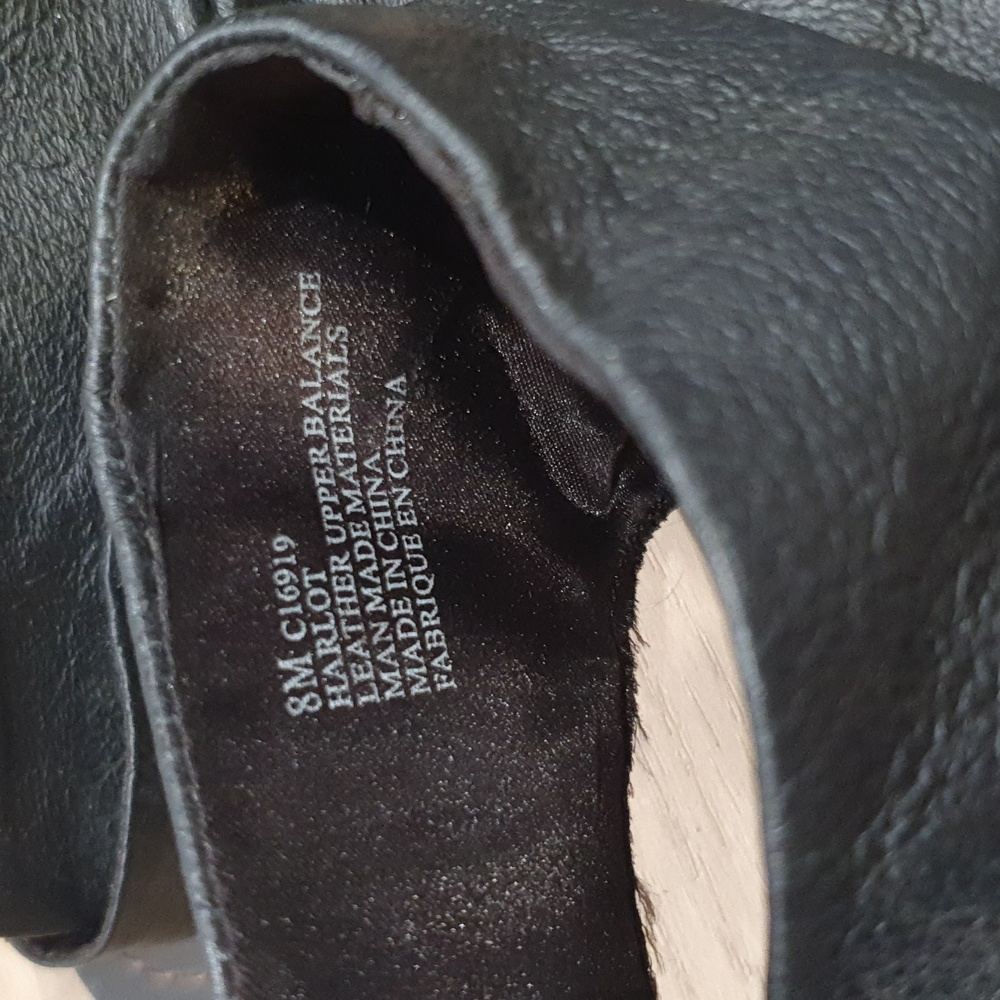 MIA Black Leather Sandals - Size 8 - Picture 3 of 4